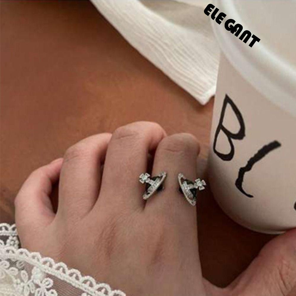 [Elegan] Wanita Saturn Cincin Lucu Adjustable Menawan Planet Ganda Jantung Niche Desain Berlian Imitasi Tembaga Pembukaan Cincin Gaya Korea Cincin