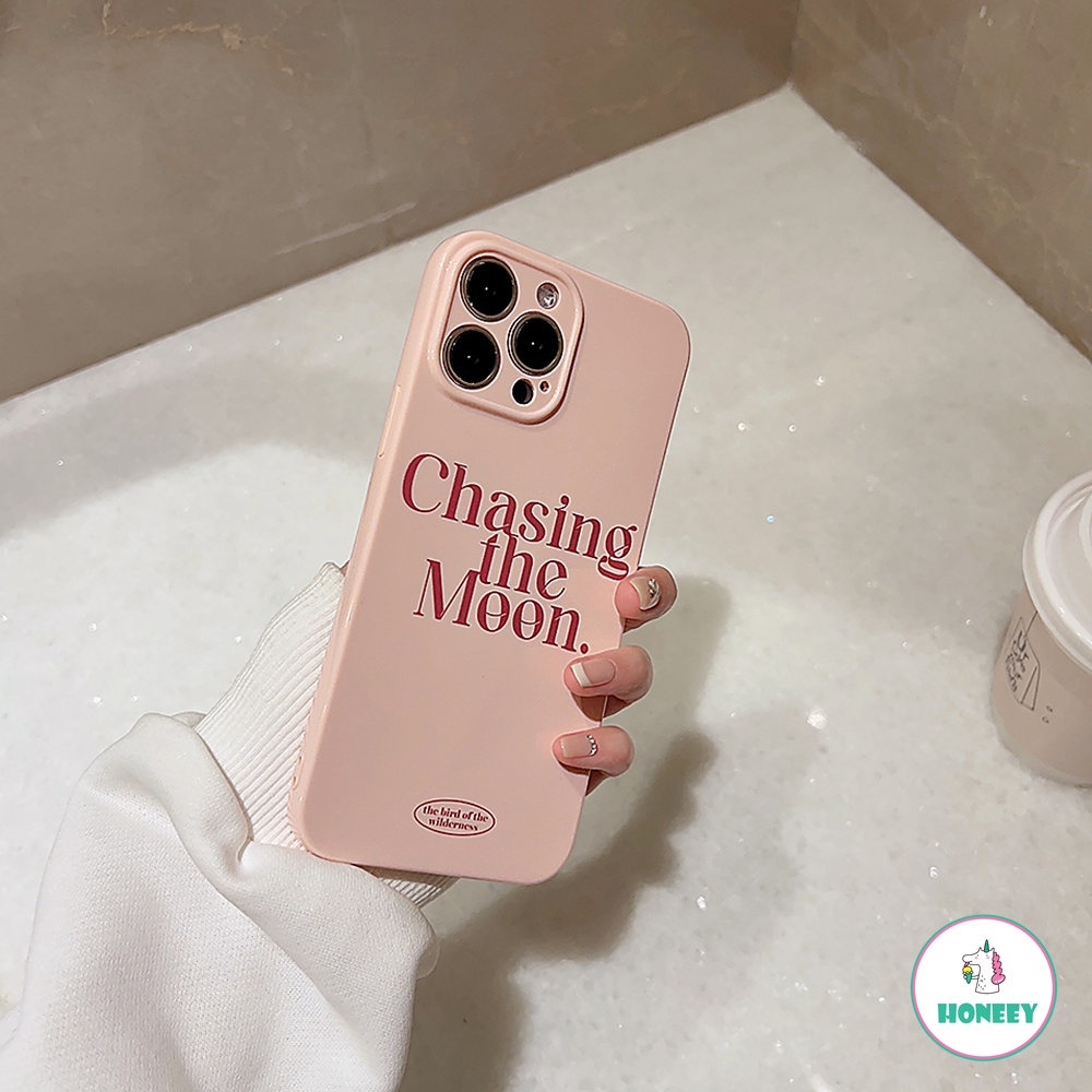 IPHONE Pink Gadis Chase Moon Retro Art Phone Case Untuk Iphone14 13 12 11 Pro Max Case Lucu Vintage Perlindungan Manis Soft Cover