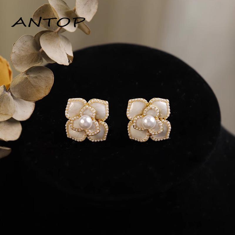 [Yumna] Anting Vintage Gaya Perancis Mutiara Anting Bunga Camelia Elegan Ringan Anting Mewah