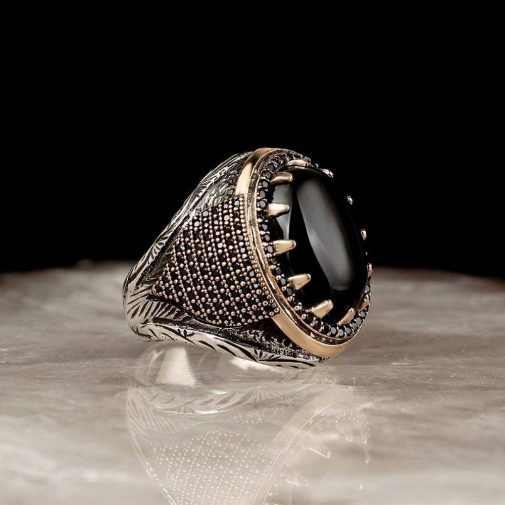 Gaya Retro Batu Hitam Zirkon Kristal Perak Emas Baja Titanium Pria Punk Fashion Perhiasan Pesta Jari Rings