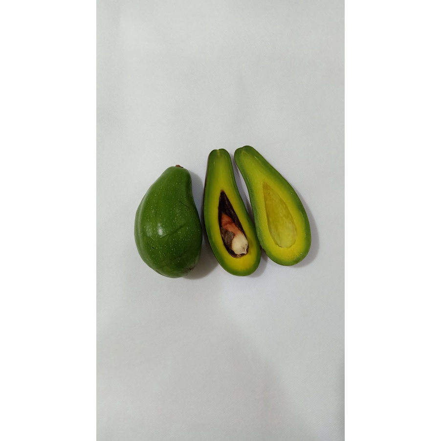 

Alpukat Sumbar Segar 900-1000 gr / 0,9-1 kg Dietplus Superfood
