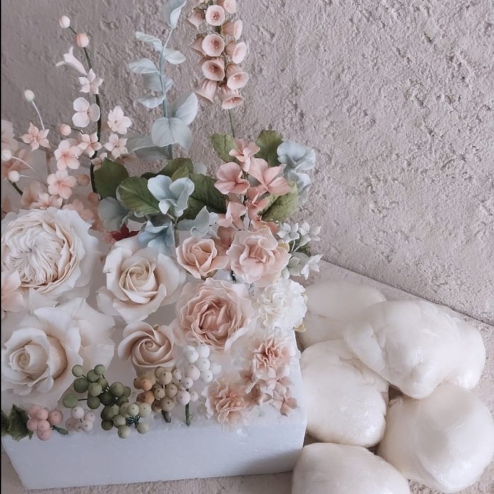 

[New Arrival] Gumpaste White Bahan Utama Sugar Flowers Gumpaste