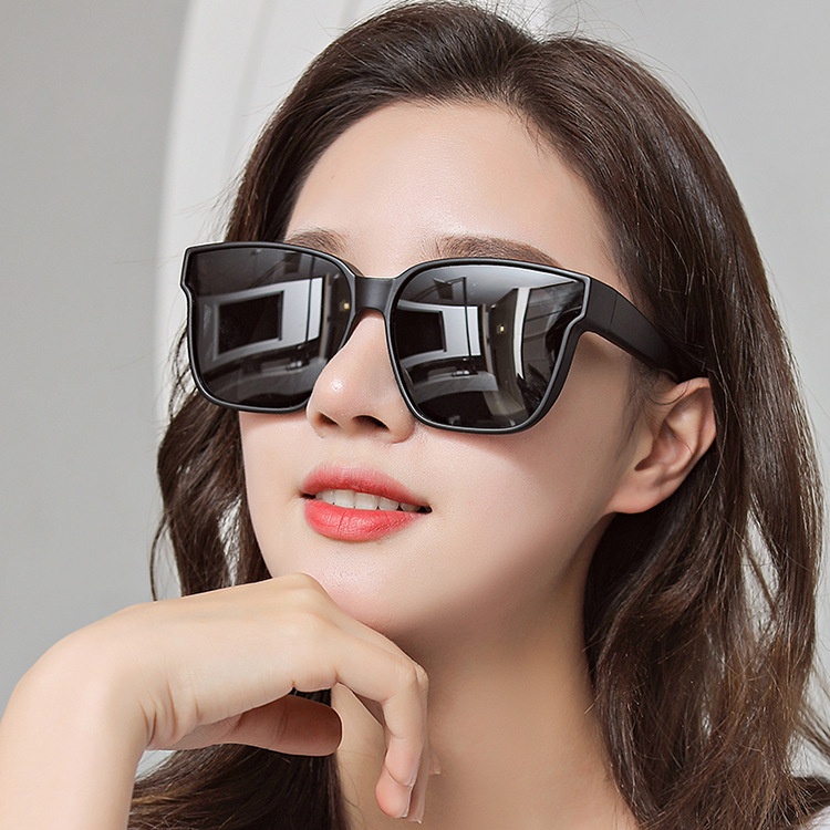 Aesthetic Shades Sunglasses UV400 Untuk Wanita/Pria Eyeglasses Colour