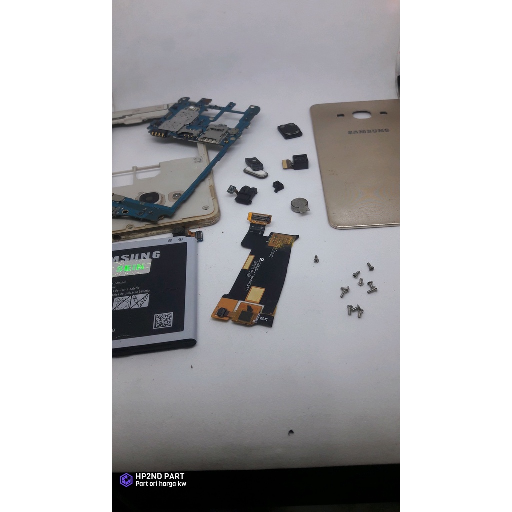 Part samsung j3 pro j3110 - KEMERA DEPAN-BELAKANG/ SPEAKER EARPICE-BUZZER/ KONEKTOR LCD/ KONEKTOR HE