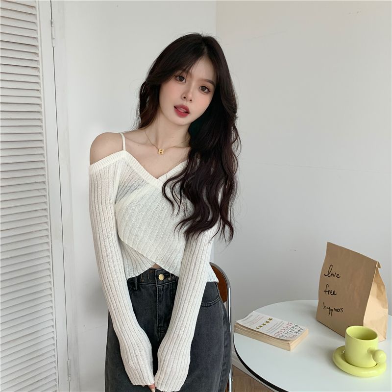 Atasan Wanita Off Shoulder Rajut Polos Lengan Panjang Casual Top
