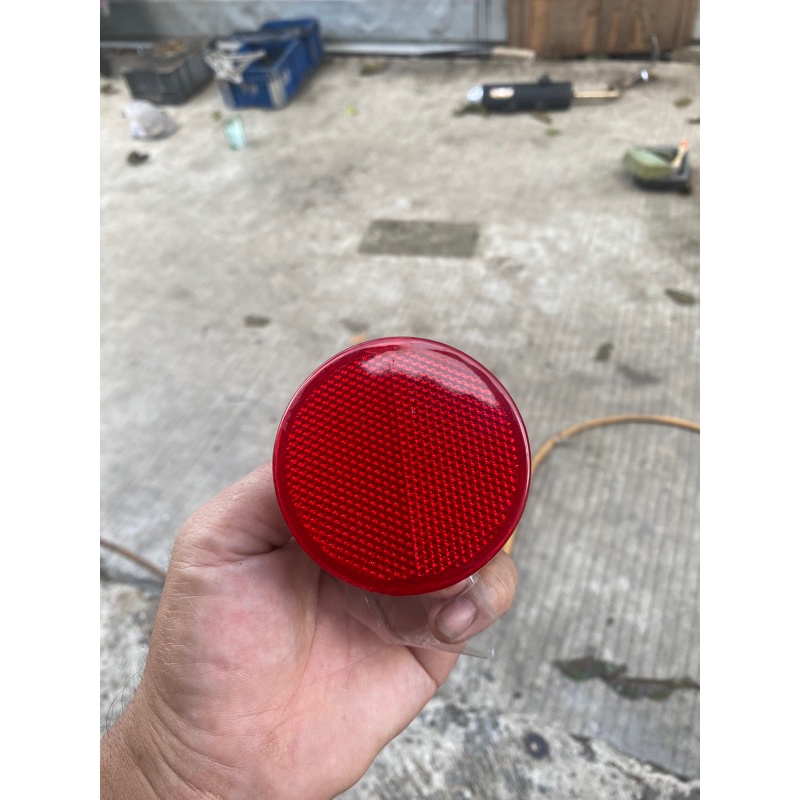 Mata kucing bemper belakang Avanza Veloz