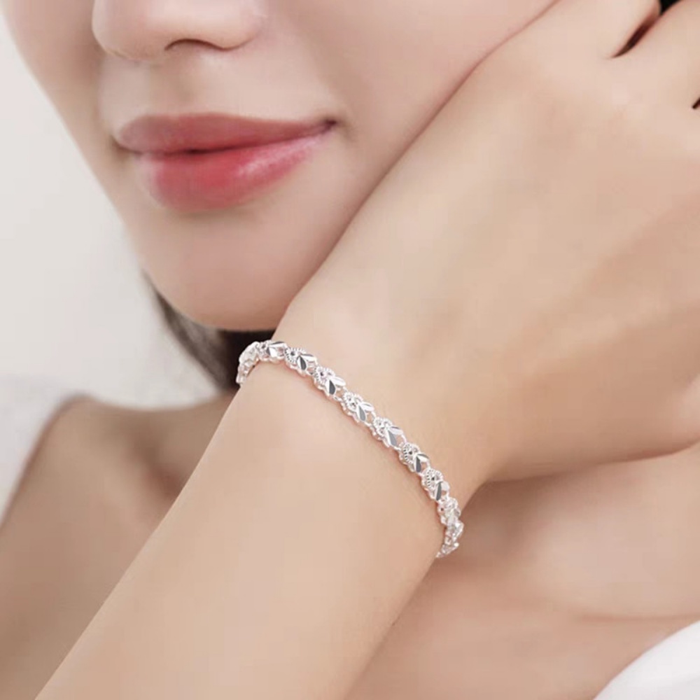 Deartiara Year of The Rabbit, Year of The Rabbit, Lucky and Cute Rabbit Bracelet, Girl Bracelet, Hadiah Ulang Tahun Terbaru2023