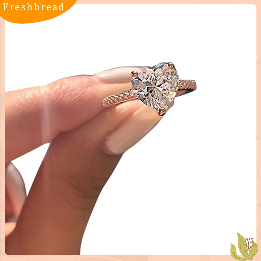 &lt; Freshbread &gt; Fashion Wanita Cinta Hati Cubic Zirconia Engagement Finger Ring Jewelry Decor