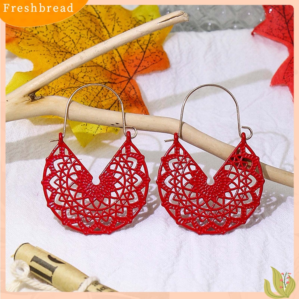 < Freshbread > 1pasang Anting Wanita Berbentuk V Perhiasan Sederhana Anting Menjuntai Vintage Ringan Untuk Perjamuan