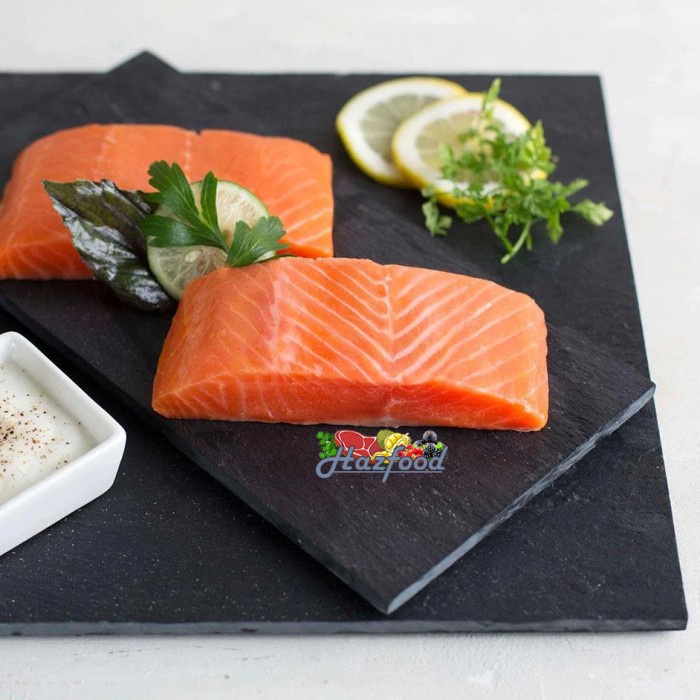 

Salmon Fillet Skin On ±150 gr