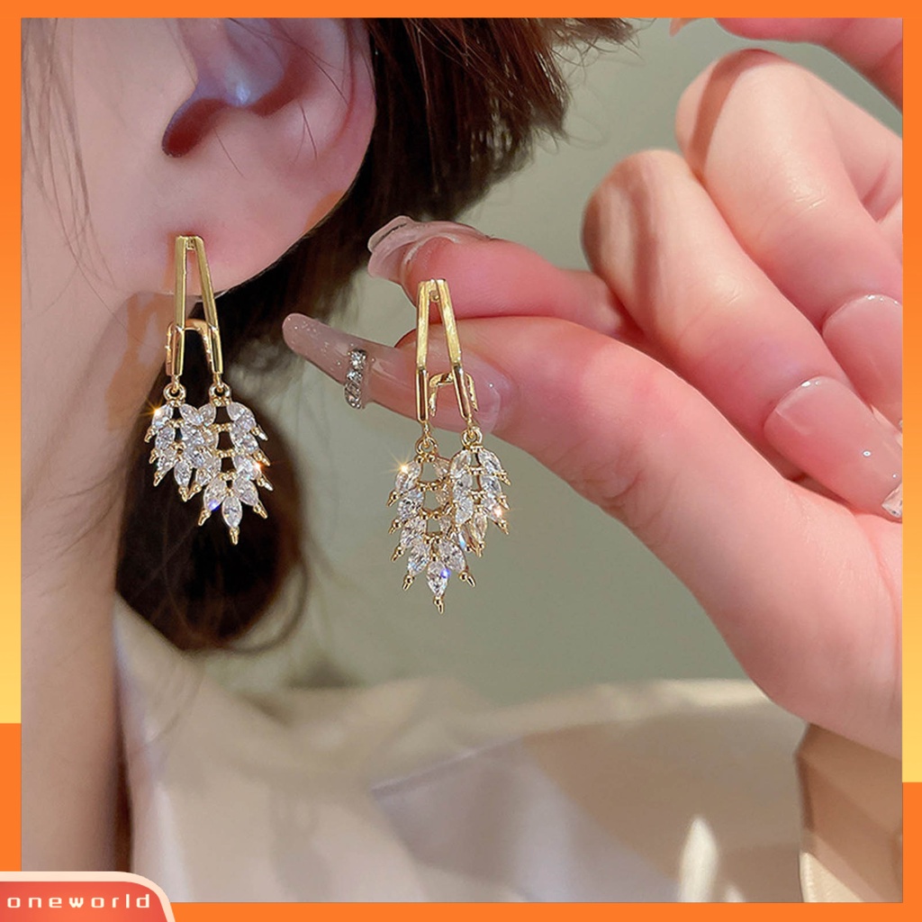 [EONE] 1pasang Wanita Anting Bentuk Geometris Liontin Electroplating Warna Emas Kepribadian Dress Up Fashion Item Fashion Daun Faux Zircon Drop Earrings Aksesoris Pakaian