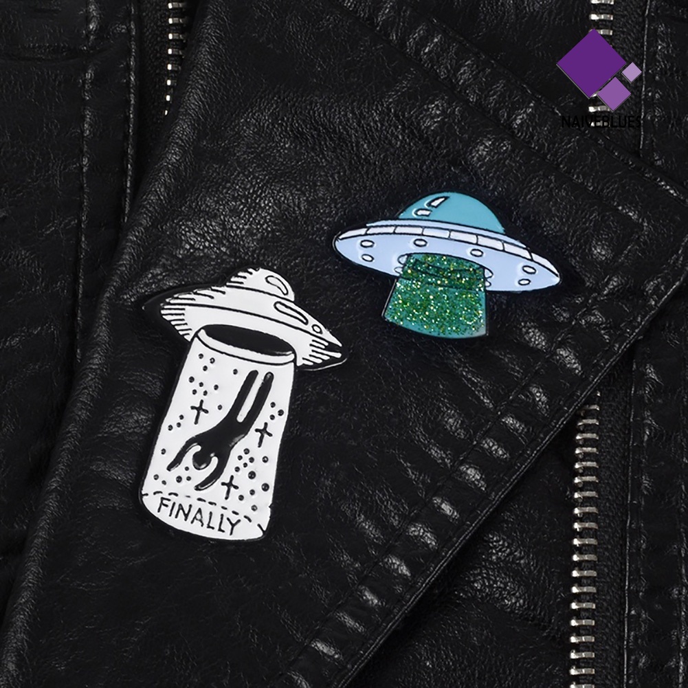 &lt; Naiveblues &gt; Fashion Huruf Inggris Akhirnya UFO Lencana Alloy Pin Pakaian Perhiasan