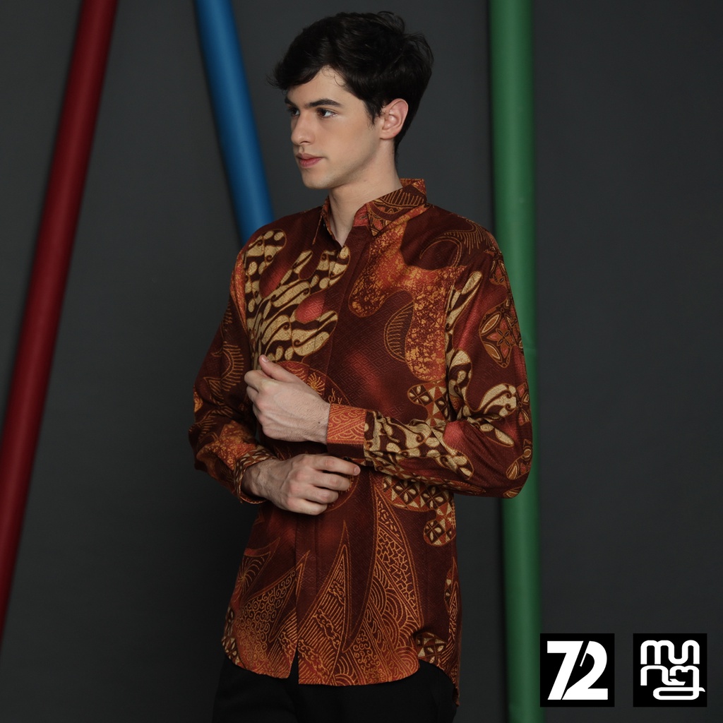 KEMEJA BATIK PRIA Dobby Slimfit Lengan Panjang Parang Premium Alardo Warna Merah Maroon 723552 Cap 72 - Baju Kemeja Atasan Pakaian Setelan Batik Pria Cowok Laki Laki Remaja Keluarga Kantor Lengan Panjang Modern Slimfit Slim Fit Premium Kekinian