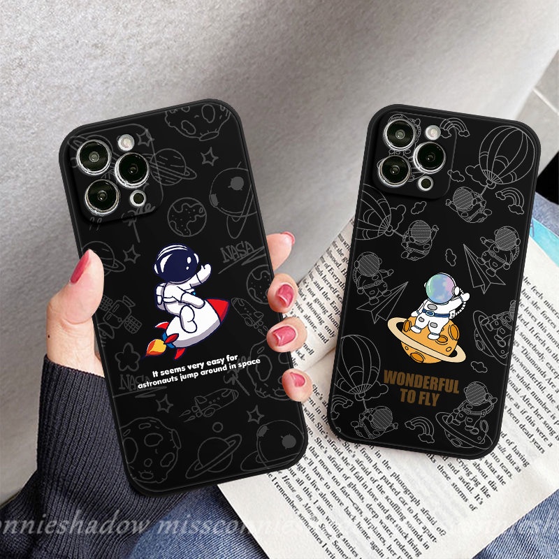 IPHONE Casing Pola Samping Astronot Luar Angkasa NASA Lucu Kompatibel Untuk Iphone11 14 13 12 Pro Max 7Plus XR 7 6S 8 6 Plus X XS Max SE 2020 Tpu Lembut Penutup Belakang Tepi Lurus