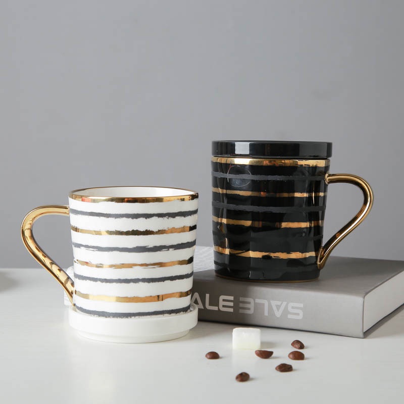 Gelas Minum Set Keramik Dengan Tutup List Silver dan GOld / Ceramic Mug Set With Cup Lid Gold Elegan