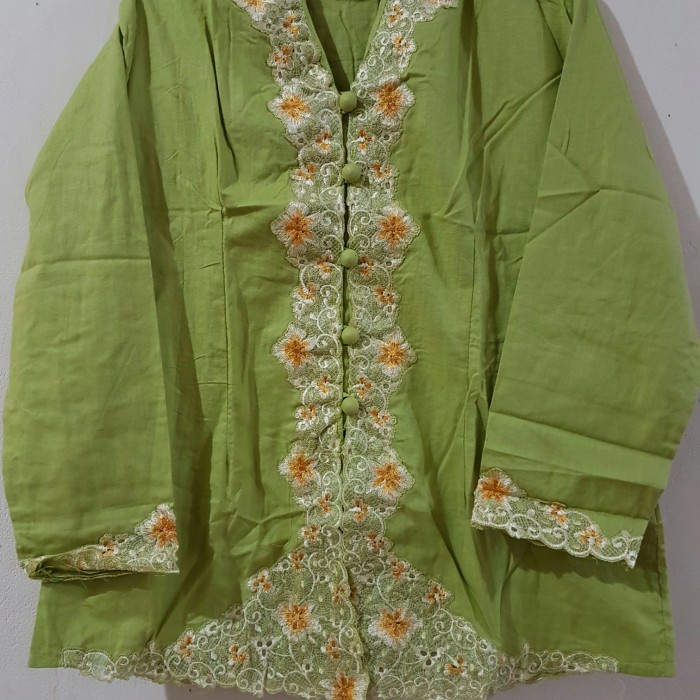 kebaya anak/ kebaya anak perempuan/ kebaya anak betawi