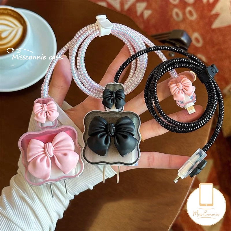 Kartun 3D Ikatan Simpul Gradien Macaron Warna Permen Bergelombang Pinggiran Charger Pelindung Set Kompatibel Untuk Apple 18/20W Adaptor Charger Dengan Penutup Pelindung Gigitan Kabel