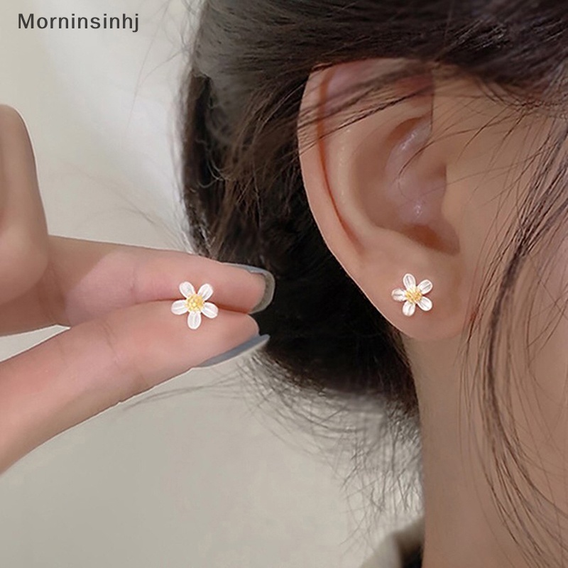 Mornin 1pasang Trendi Berlapis Perak Romantis Fashion Bunga Warna Silver Anting Stud Untuk Wanita Perempuan Gaya Korea Perhiasan Anting Kecil id