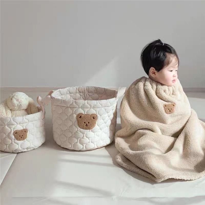 JOLINEOFFICAL SELIMUT ANAK BAYI BAHAN HALUS DAN LEMBUT / KIMONO ANAK MOTIF BROWN BEAR / HANDUK MANDI ANAK DENGAN MODEL MANTEL / HEBE KIDS KIMONO / HANDUK DAYA SERAP TINGGI / KIMONO ANAK MOTIF LUCU / SELIMUT SROLLER BAYI / KEPERLUAN TRAVEL ANAK BAYI