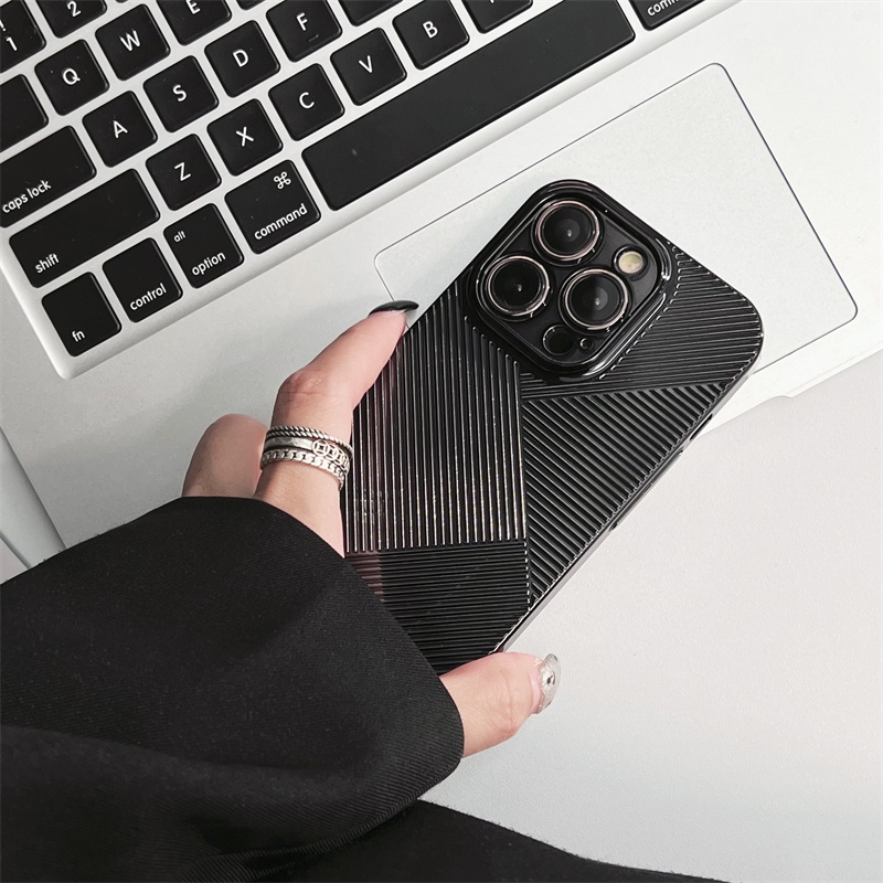 IPHONE Casing Hard PC Mewah Cocok Untuk Iphone14 13 Pro Max 14Plus Case Pelindung Garis Diagonal 3D