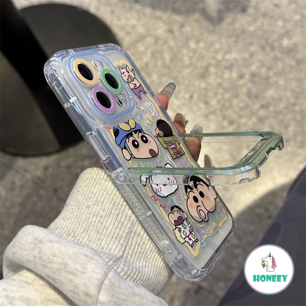 Jepang Anime Lucu Crayon Shin-chan Holder Phone Case Kompatibel Untuk iPhone 14 Pro 13 12 11 Pro Max Perlindungan Lensa Warna-Warni Anti-Drop Airbag Cover