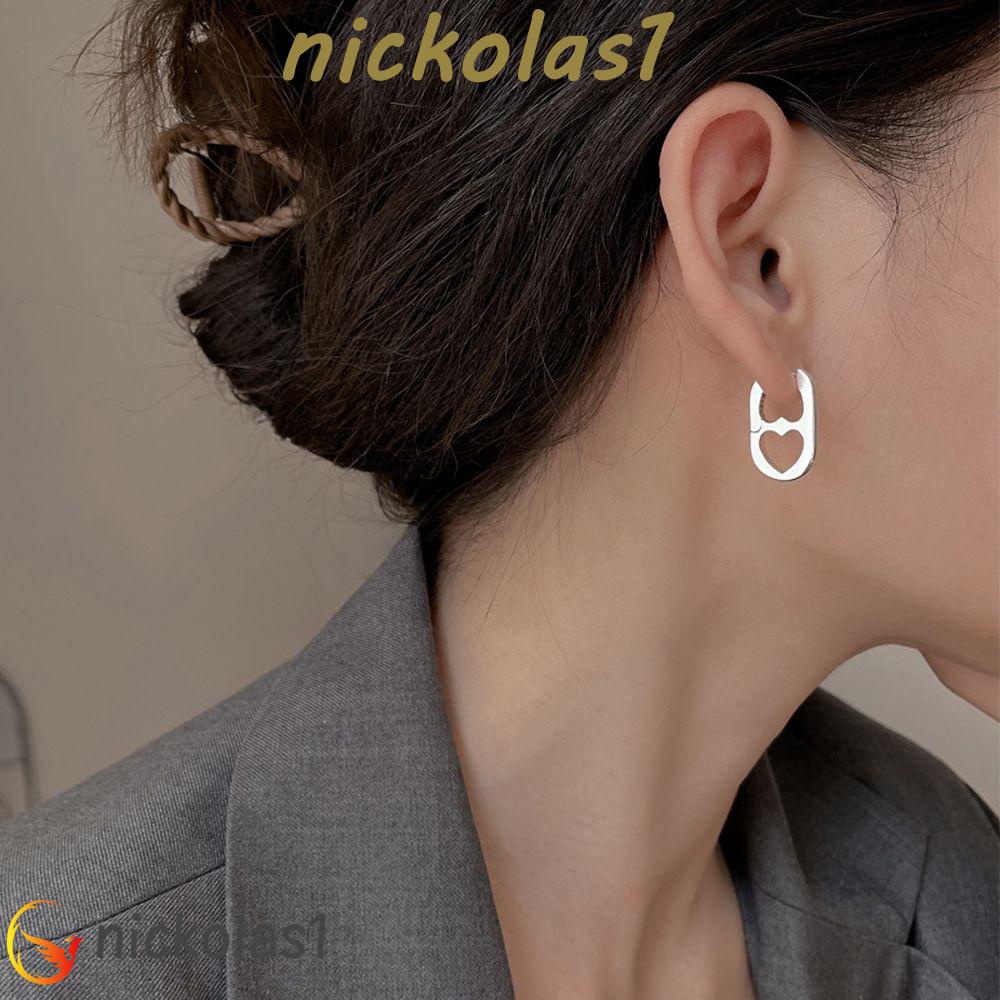 Nickolas1 Anting Wanita Kepribadian Geometris Desain Fashion Berongga Hati Temperamen Lady Pig Nose Earrings