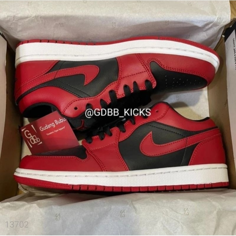 Sneakers Air Jordan 1 Low Black Varsity Red Reverse Bred Sepatu SK9