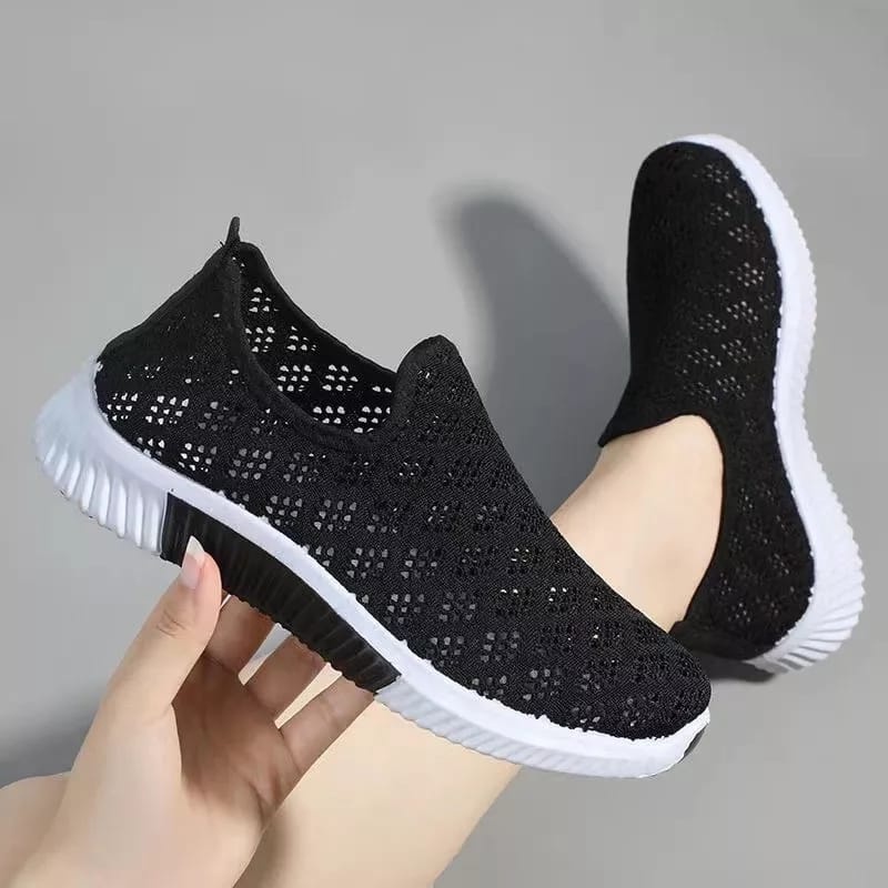IS010 Sepatu Slip On Wanita Import Sepatu Fashion Wanita Korea Motif Jaring