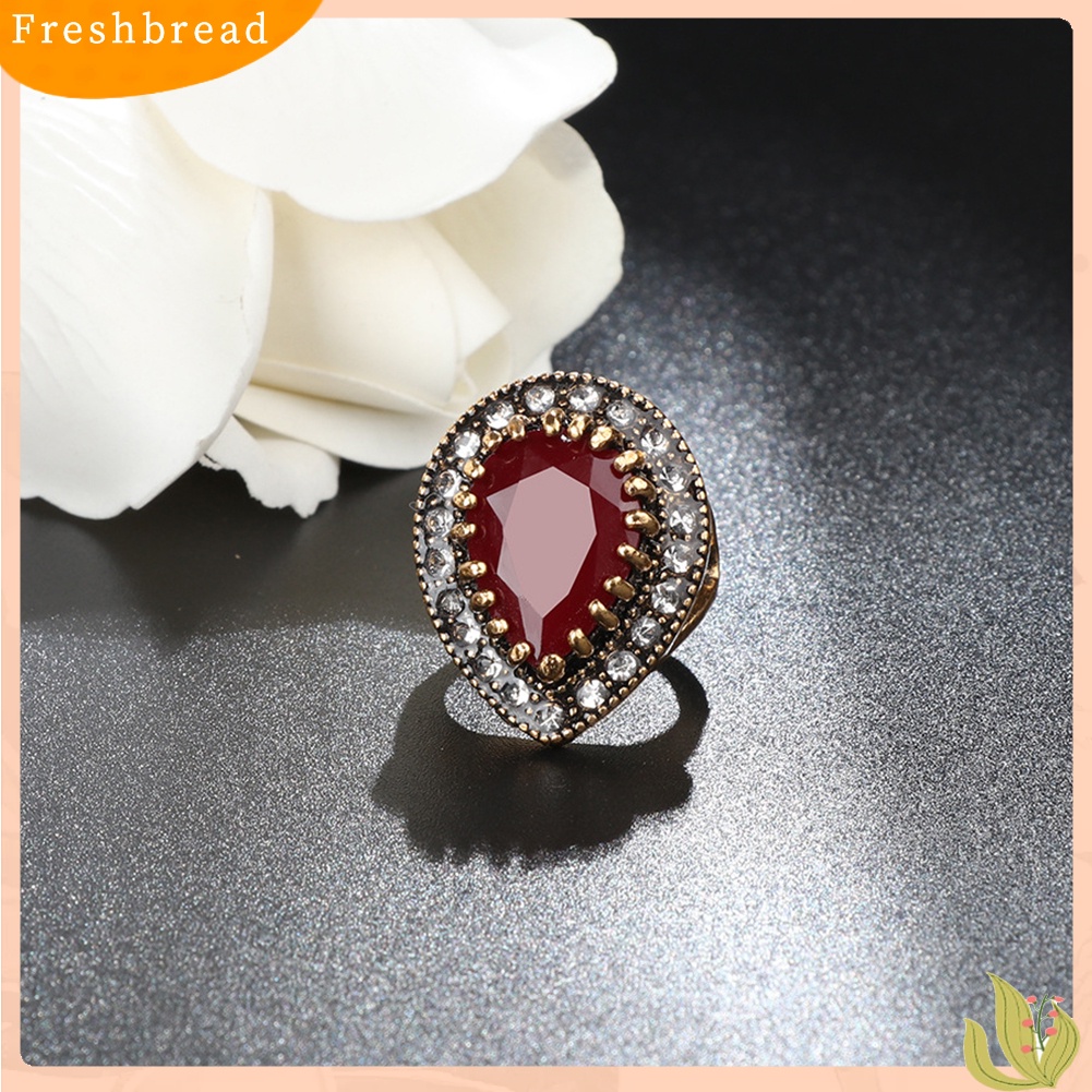 &lt; Freshbread &gt; Antik Teardrop Resin Berlian Imitasi Mengkilap Bertatahkan Jari Cincin Wanita Perhiasan Hadiah