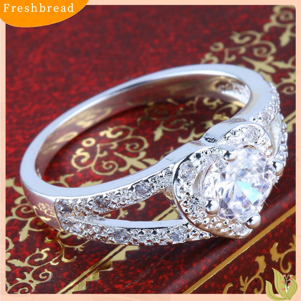 &lt; Freshbread &gt; Fashion Wanita Bentuk Hati Berlian Imitasi Berongga Band Jari Cincin Perhiasan Pernikahan