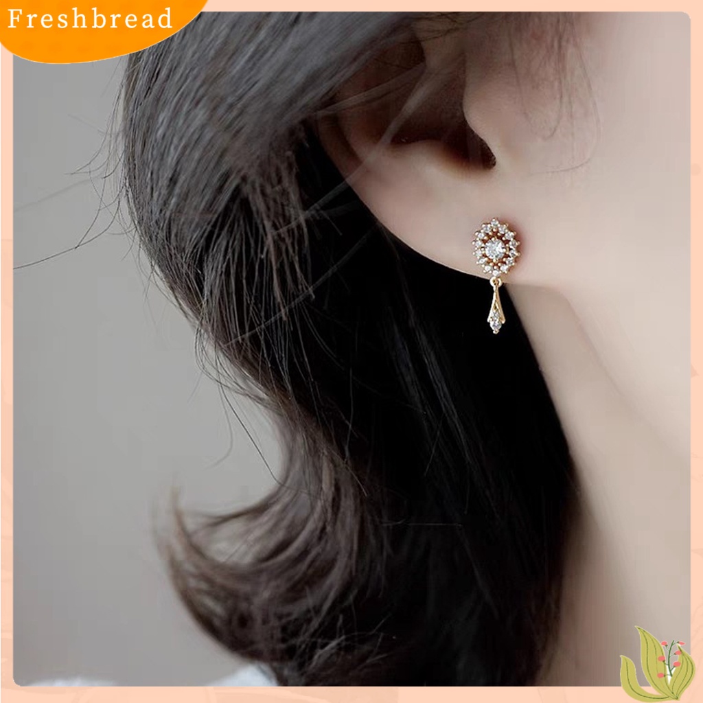 &lt; Freshbread &gt; 1pasang Wanita Menjuntai Anting Berongga Keluar Rumbai Aksesori Vintage Kilau Terang Drop Earrings Untuk Pakaian Sehari-Hari