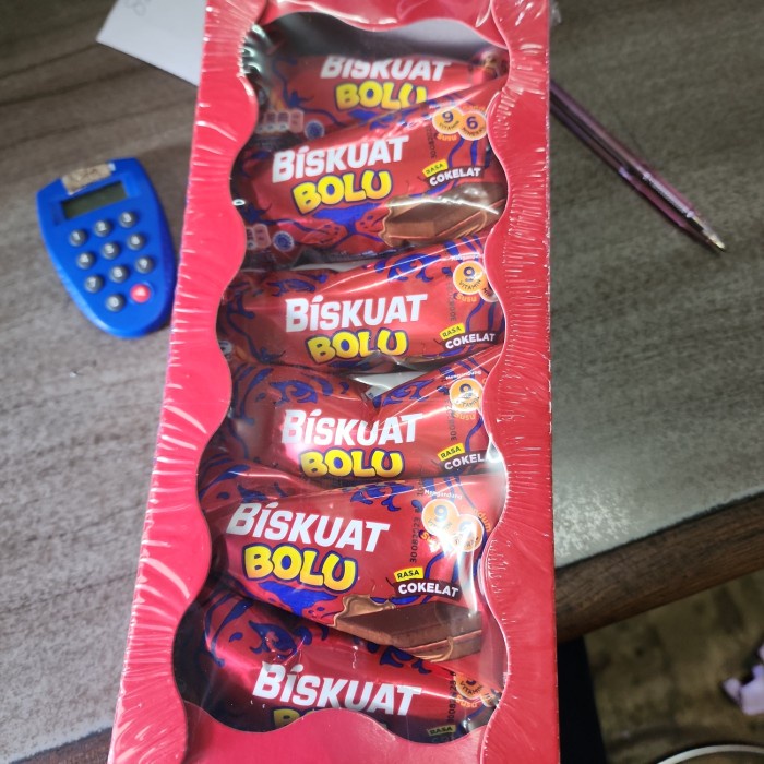 

biskuat bolu coklat 12×16gr