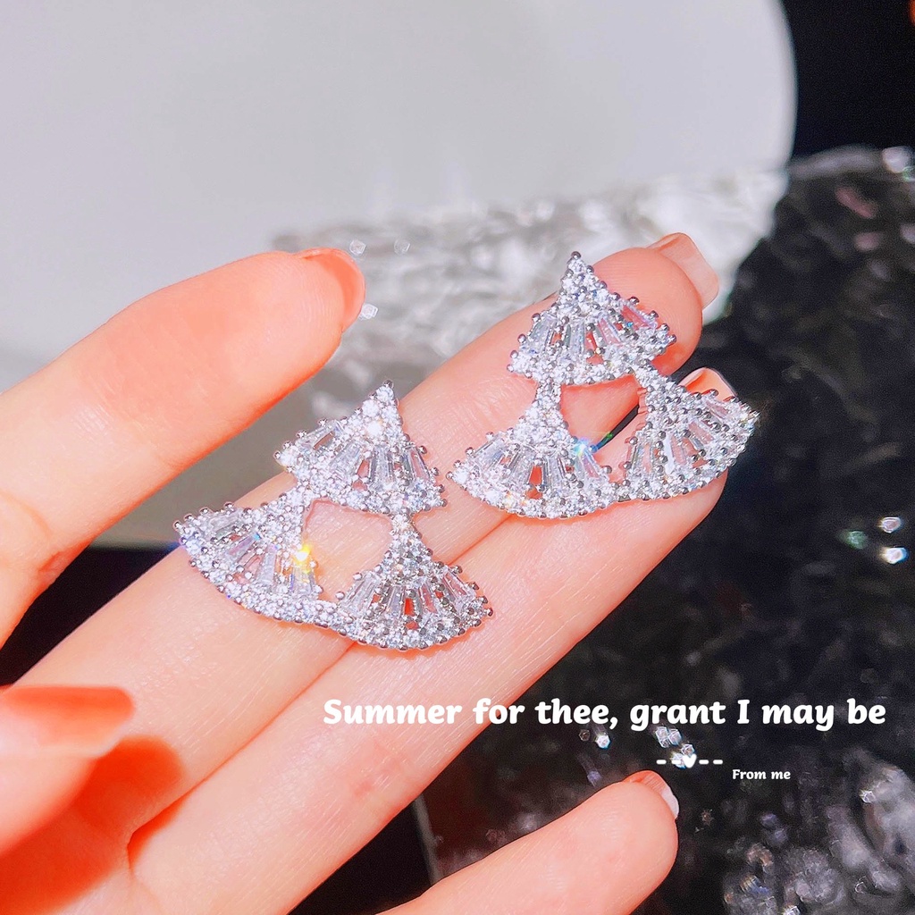 Goldkingdom Aksesoris Perhiasan Fashion Ready StockSquare-Diamond Fan Stud Earringswanita Anting Berbentuk Kipas Penuh Berlian Stud Earrings