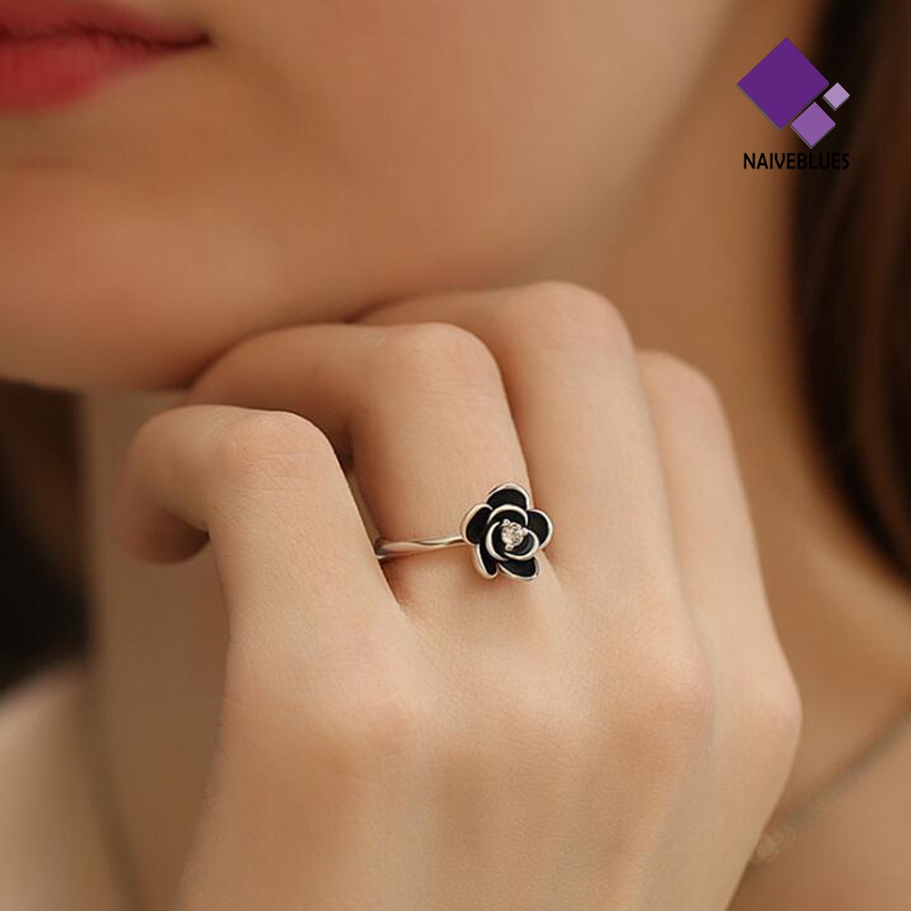 &lt; Naiveblues &gt; Fashion Wanita Bentuk Bunga Sliver Disepuh Berlian Imitasi Jari Cincin Perhiasan