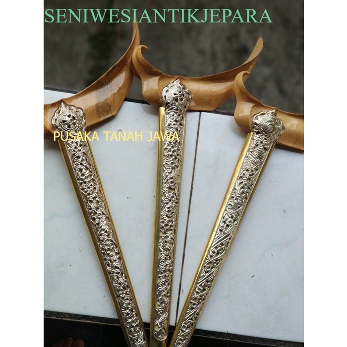 warangka keris ladrang solo pendok topeng kerawang mahar 250rb antik