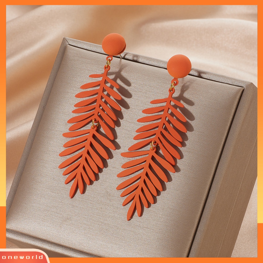 [WOD] 1pasang Anting Wanita Bentuk Daun Warna Solid Berlebihan Portable Friendly Untuk Kulit Hias Telinga Permen Warna Melubangi Hidup Lady Earrings Perhiasan