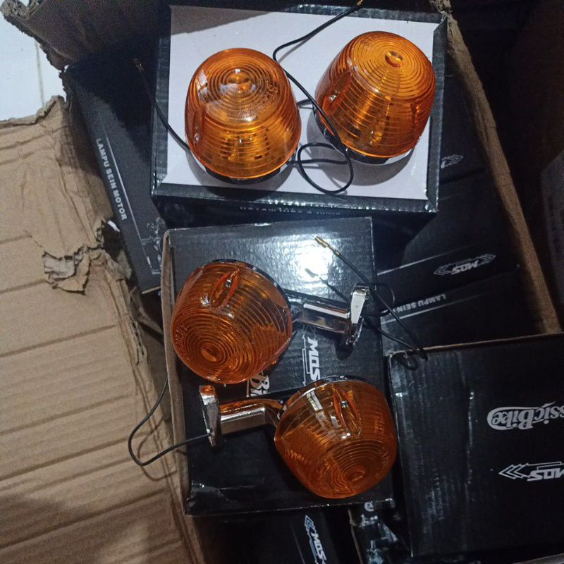 Lampu sein C70 Set Depan(2pcs) Belakang (2pcs), Reteng Depan belakang C70, Lampu Reteng Depan belaka