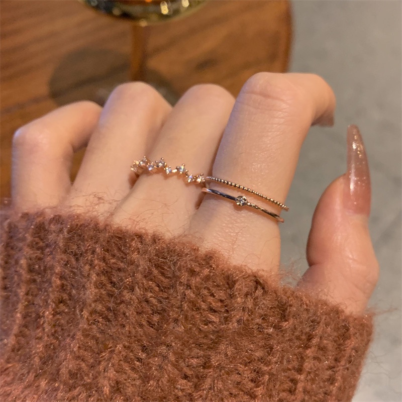 Rose Gold Cincin Perempuan Ins Bermutu Tinggi Indah Bertatahkan Zirkon Sederhana Cincin Hadiah