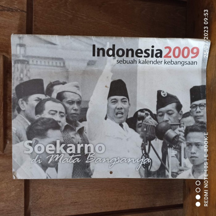 kalender kebangsaan indonesia 2009 soekarno dimata bangsanya