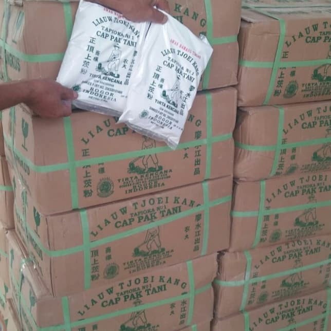 

Tepung Tapioka Cap Pak Tani iauw Tjoei Kang Kemasan 1 Kg