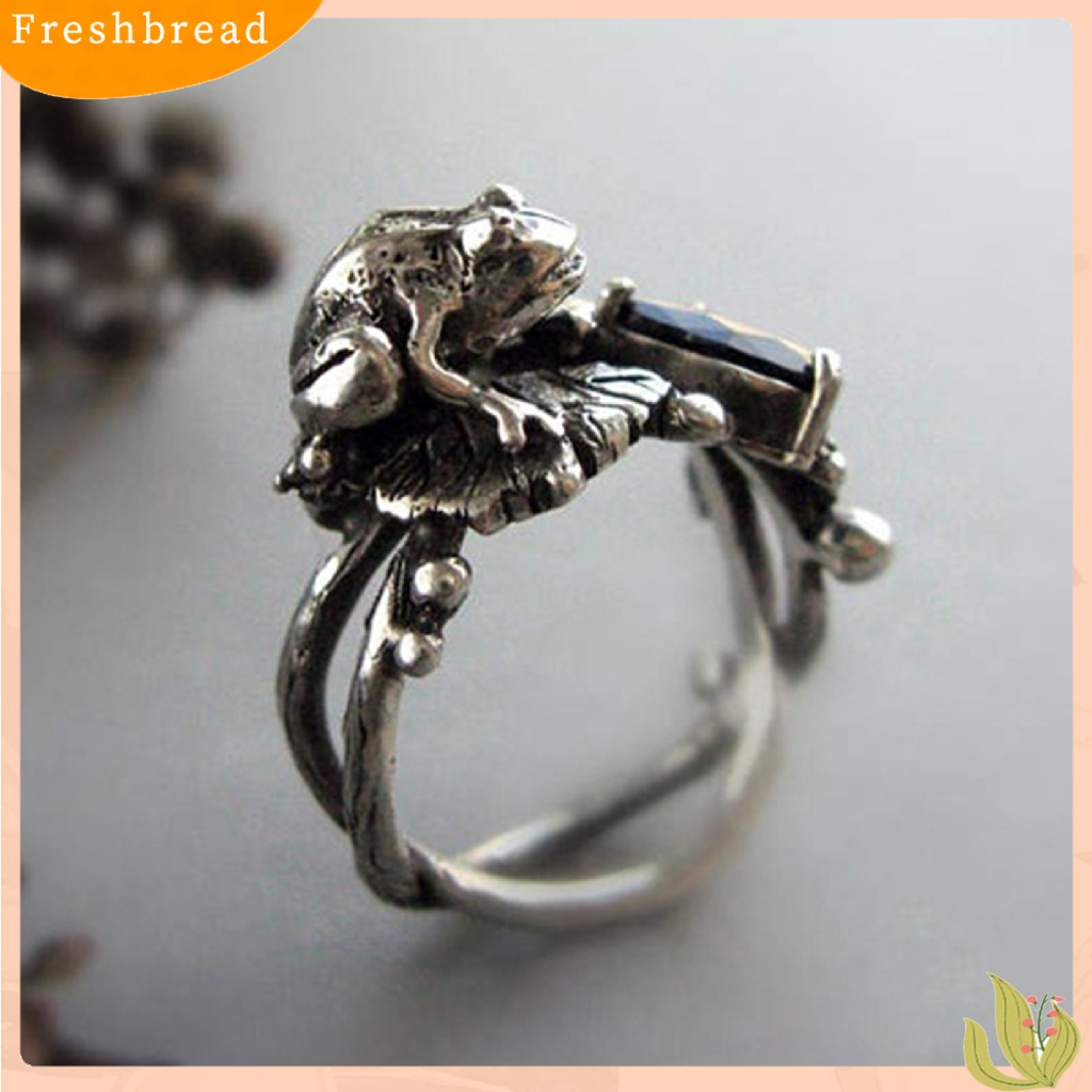 &lt; Freshbread &gt; Cincin Lotus Motif Katak Hadiah Perhiasan Tembaga Punk Berlian Imitasi Hollow Finger Band Untuk Wanita