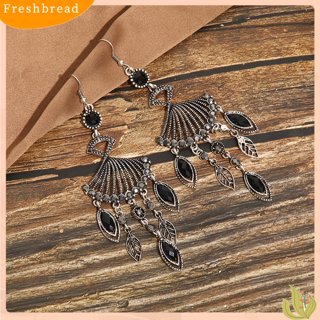 &lt; Freshbread &gt; 1pasang Anting Menjuntai Bohemian Retro Gaya Etnik Rumbai Panjang All-match Dekorasi Kristal Imitasi Wanita Berongga Berbentuk Kipas Drop Earrings Perhiasan Hadiah Untuk Pacaran