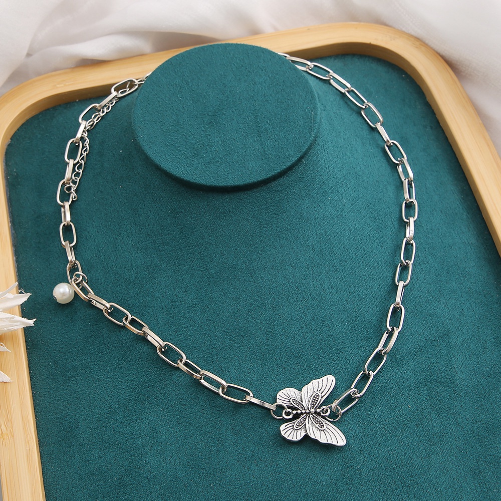Kalung Liontin Kupu-Kupu Mutiara Simulasi Geometris Vintage Untuk Wanita Aksesoris Perhiasan Hewan