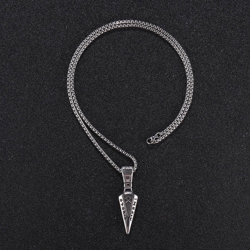 [X C Kalung] Baru Silvery Vintage Viking Seri Segitiga Ujung Tombak Liontin Punk Hip Hop Stainless Steel Kalung Hadiah Pesta Ulang Tahun Untuk Pria Dan Wanita