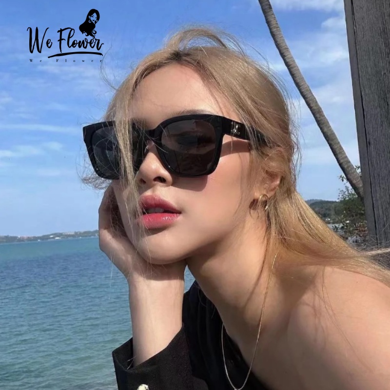 We Flower Stylish Black Gold C Oversized Sunglasses Untuk Wanita Pria Chic Bingkai Kotak Besar UV400 Perlindungan Shades Liburan Mengemudi Kacamata Luar Ruangan Fashion Kacamata Anti Radiasi