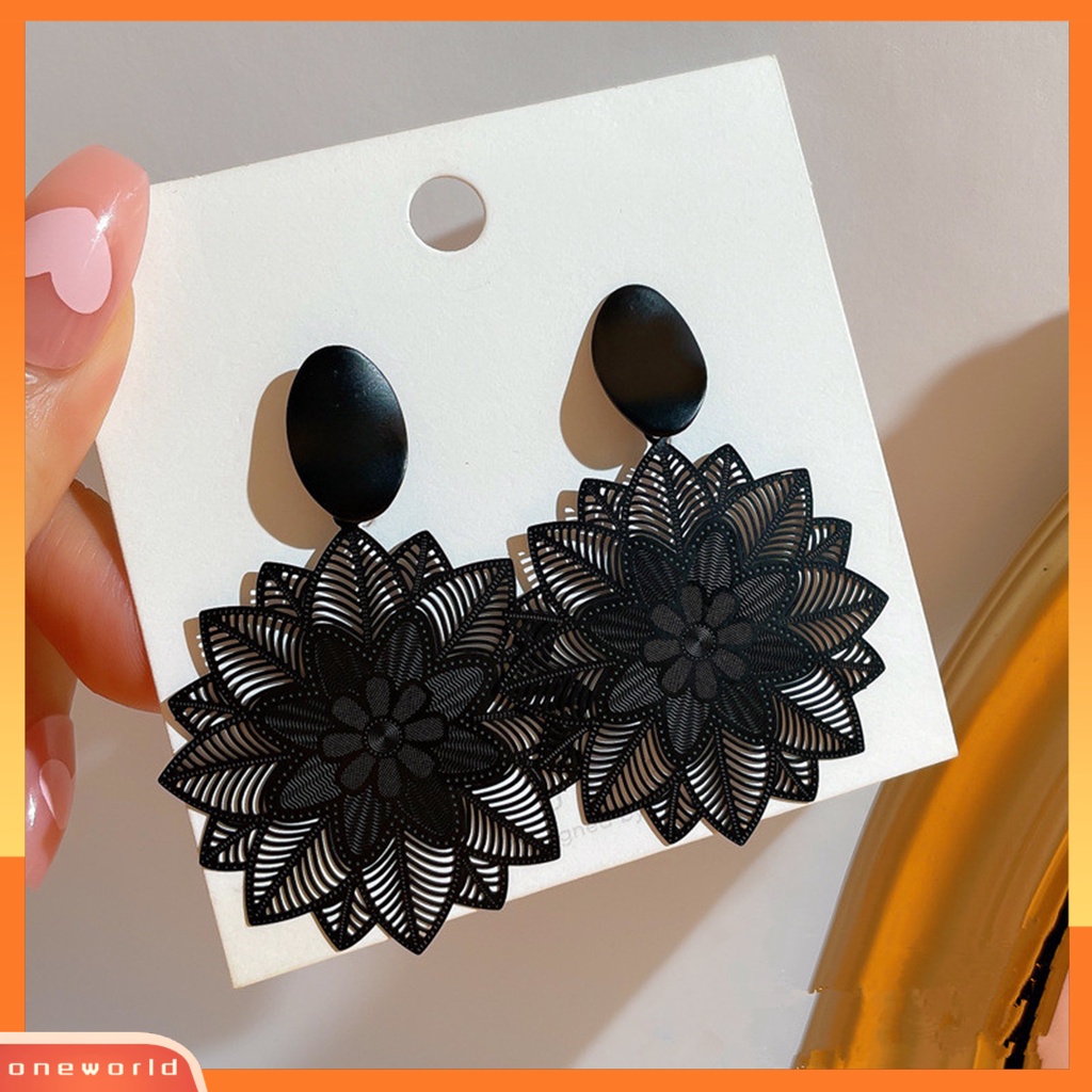 [EONE] 1pasang Anting Pejantan Berlebihan Temperamen Ramping Gothic Dainty Nonallergic Retro Berongga Bunga Drop Earrings Perhiasan Fashion