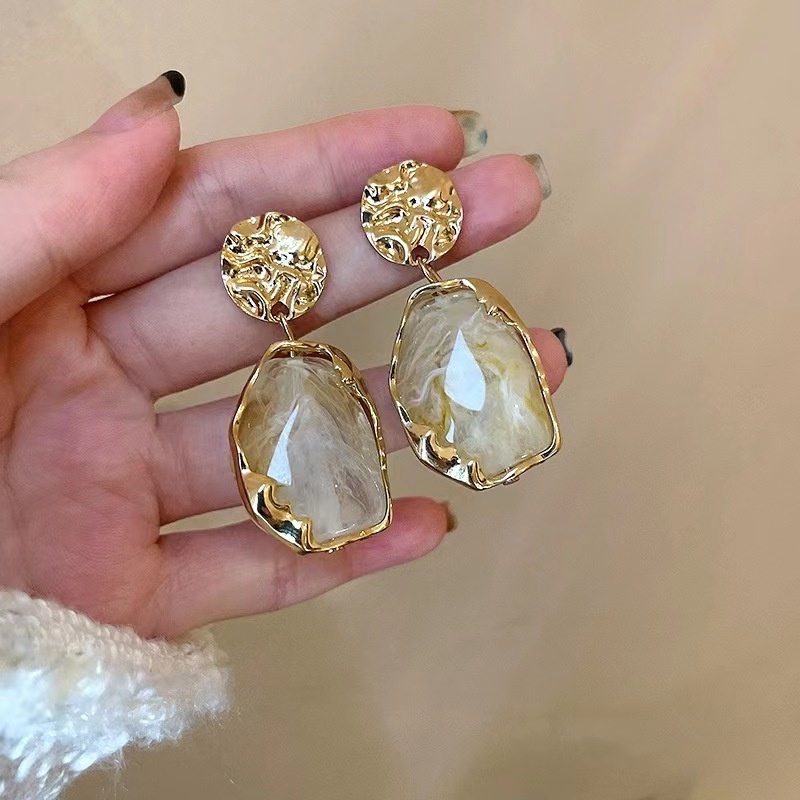 Ahellogirl Korea Retro Istana Gaya Resin Geometris Anting-Anting Wanita Baru Berlebihan High-end Ringan Mewah S925 Perak Jarum Anting Tren