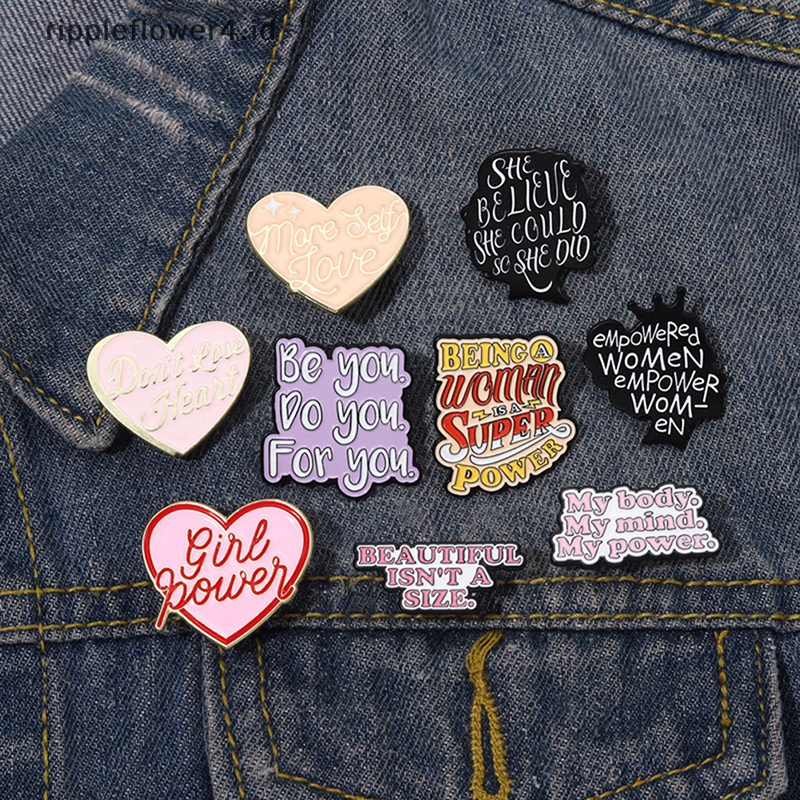 {rippleflower4.id} Kartun Kepribadian Lucu Enamel Huruf Inggris Bros Pin Mantel Kerah Pin Lencana Perhiasan Hadiah~