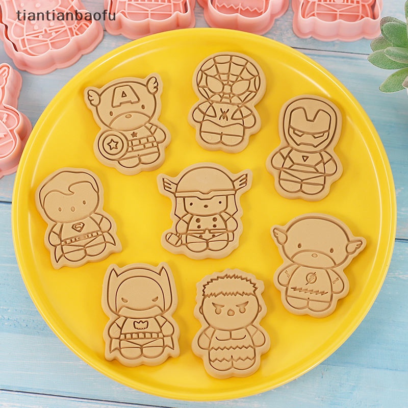 [tiantianbaofu] 8 Pcs Anime Plastik Cookie Cutter Biscuit Cutter Cetakan Biskuit Baking Tools Butik