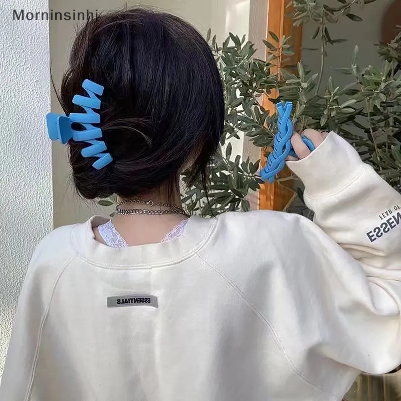 Mornin New Blue Hair Clip Crab Hair Clip Ukuran Besar Hair Claw Jepit Rambut Elegan Untuk Wanita id